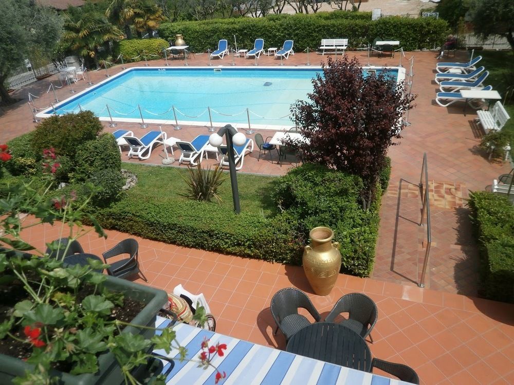Hotel Oceano Peschiera del Garda Zewnętrze zdjęcie