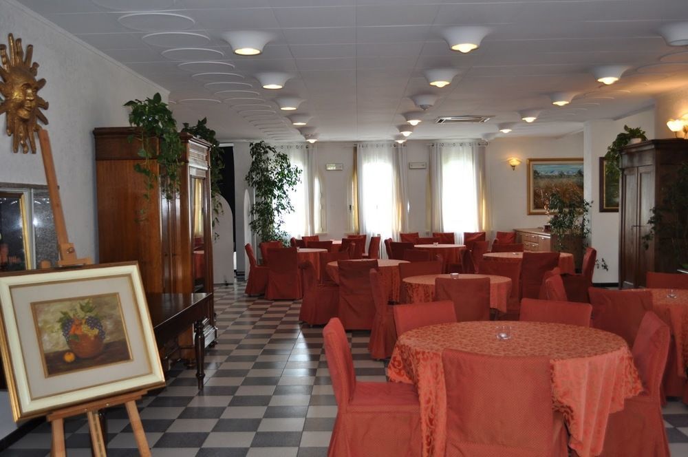 Hotel Oceano Peschiera del Garda Zewnętrze zdjęcie