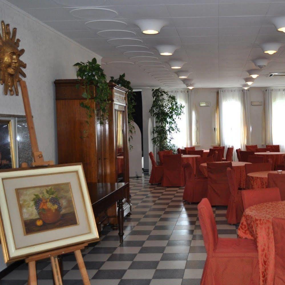 Hotel Oceano Peschiera del Garda Zewnętrze zdjęcie